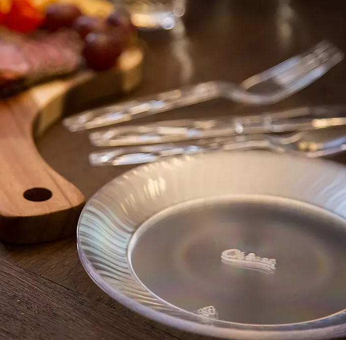Chinet Cut Crystal Clear Plastic 7" Dessert Plates Case (150 ct.) - Eshop House LLC