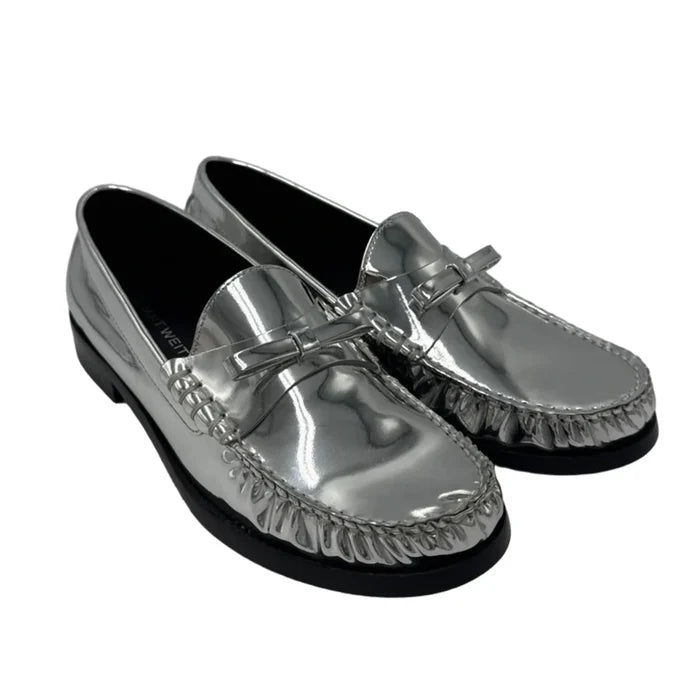 Like New! Shoes Designer By Stuart Weitzman In Silver, Size: 7.5