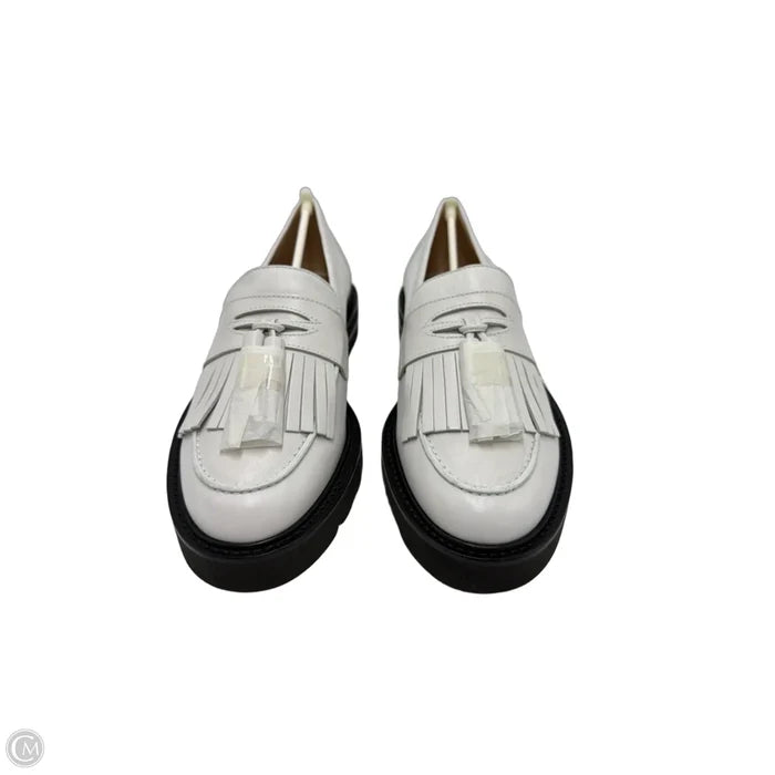 New! Shoes Designer By Stuart Weitzman In White, Size: 9
