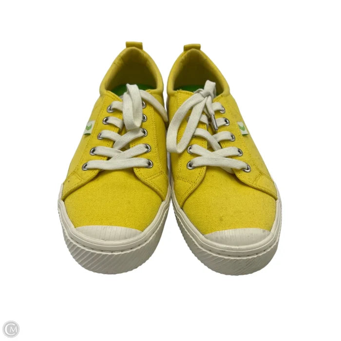 Shoes Athletic By Cariuma In Yellow, Size: 9