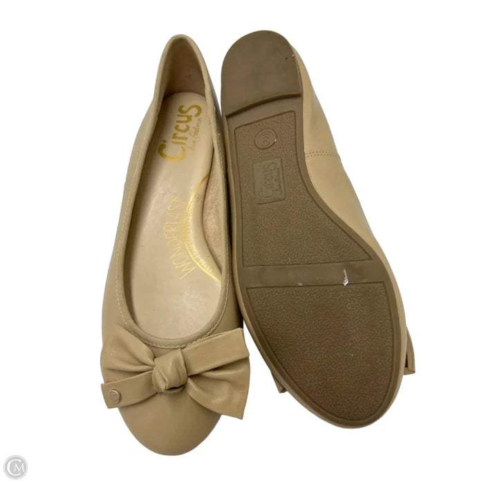 Shoes Flats By Circus By Sam Edelman In Tan, Size: 9