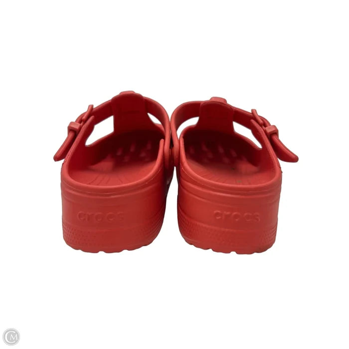 Shoes Flats By Crocs In Coral, Size: 7