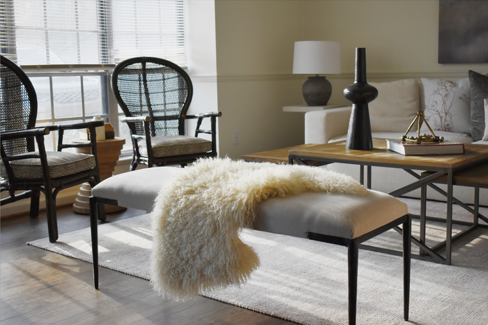 Tibetan Lamb Off White Hide